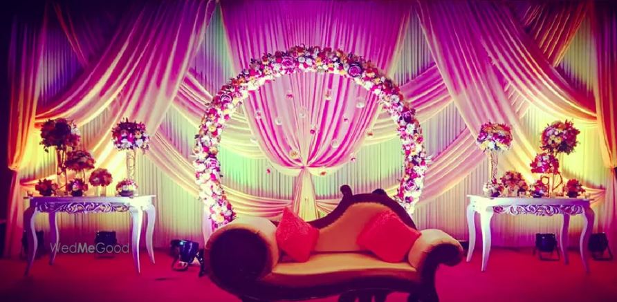 Dwarka Decorators & Events Banner